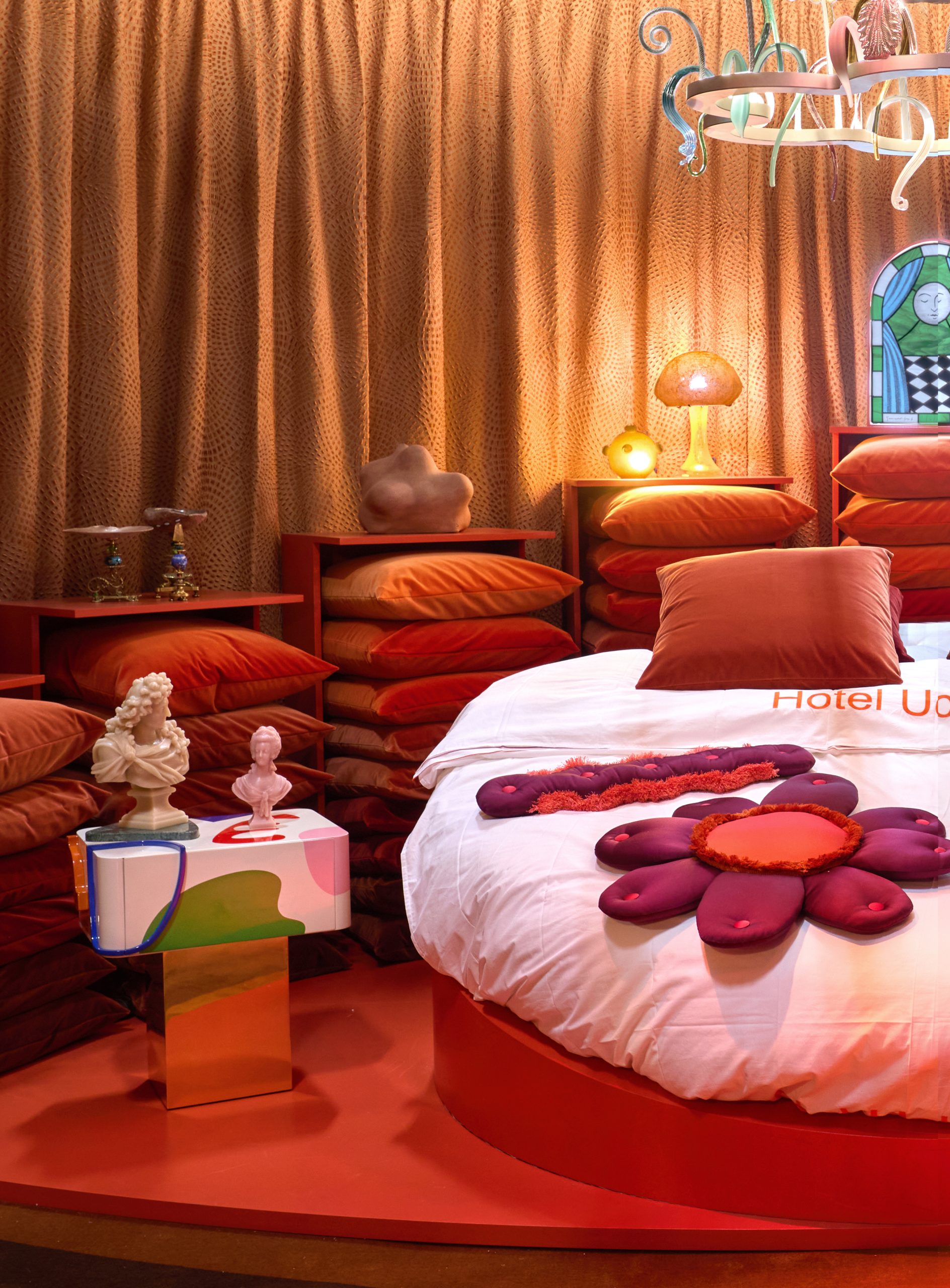 uchronia-hotel-julie-sebban-fauves-side-table-03